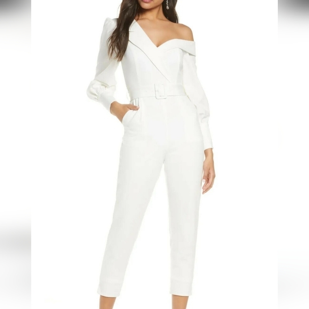 NWOT Lavish Alice Tailored Long Sleeve Off The Shoulder Jumpsuit Size 2